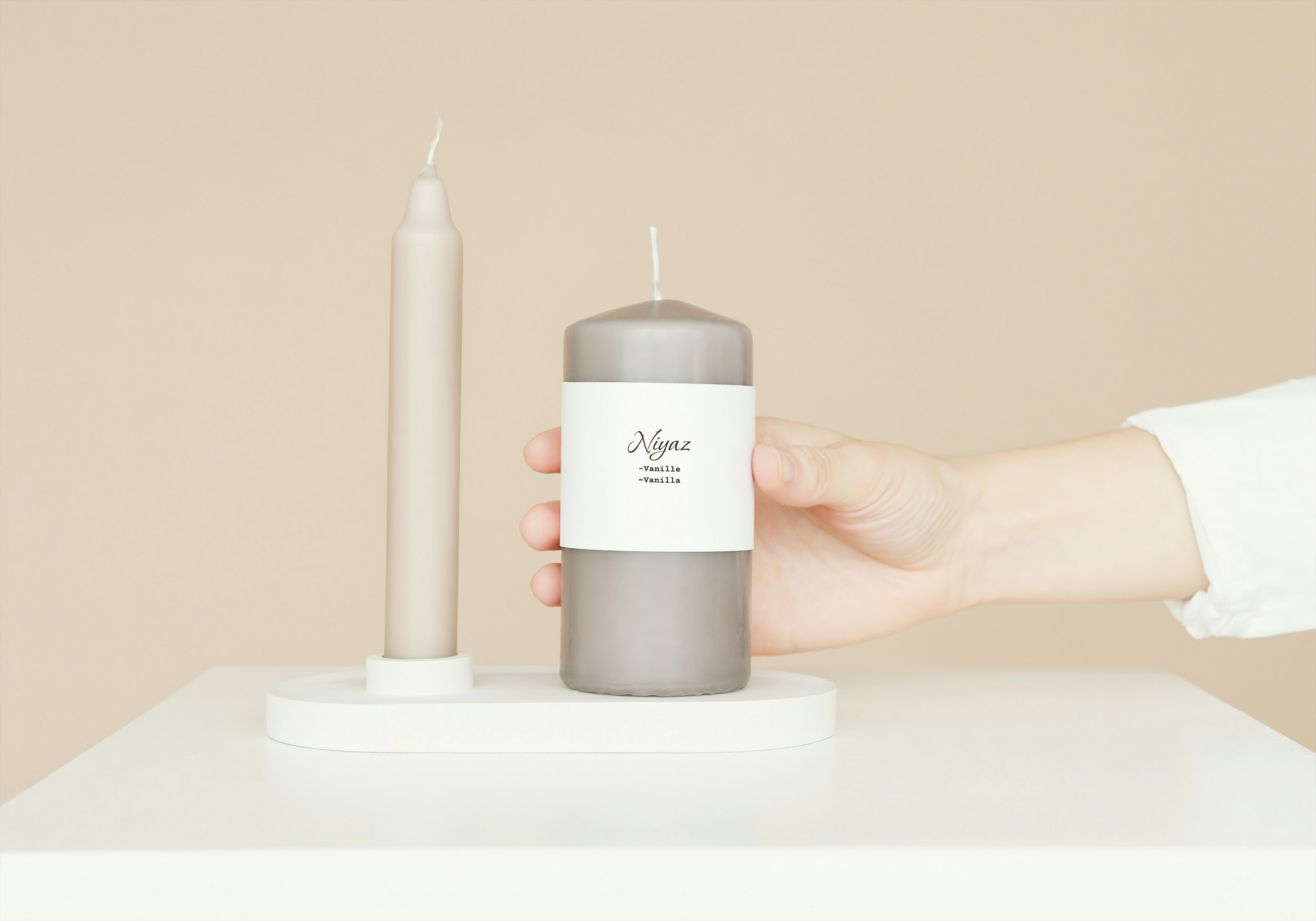 NIYAZ VANILLE SCENTED CANDLE (2.5 IN)