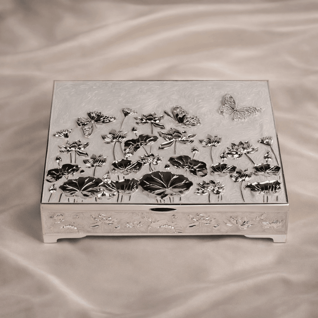 Butterfly Lotus Dry Fruit Box - Daamaira Home and Living Ltd