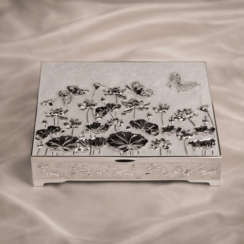 Butterfly Lotus Dry Fruit Box - Daamaira Home and Living Ltd