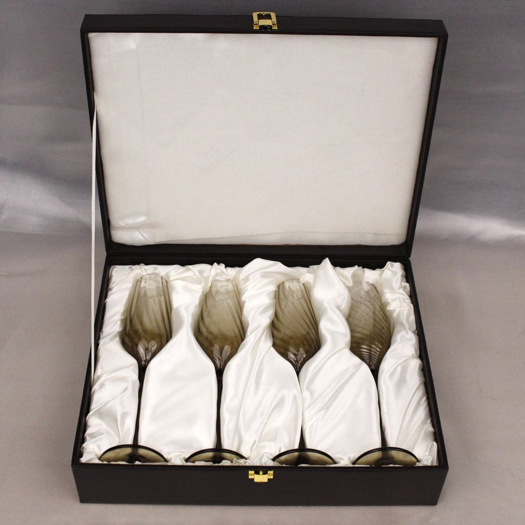 Drinking Glasses Emerald Set Of 4 Champagne Flutes with Gift Box - Daamaira Home and Living Ltd