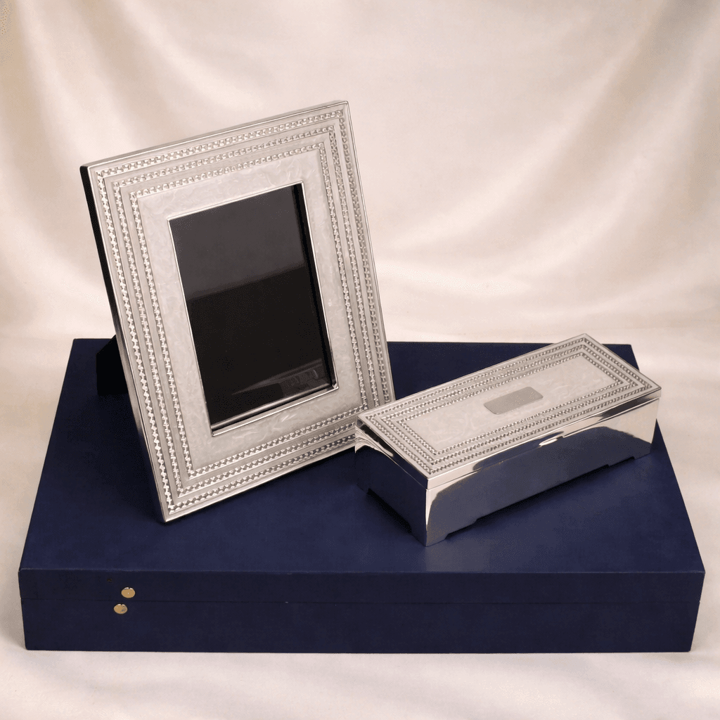 Photo Frame & Keepsake Box Gift Set - Daamaira Home and Living Ltd