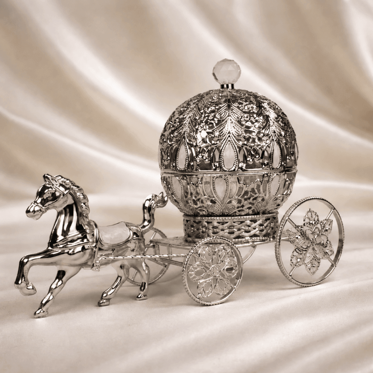 Royal Dome Horse Cart - Daamaira Home and Living Ltd