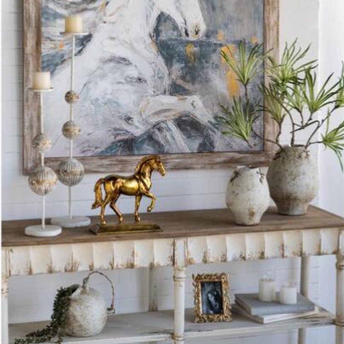 The Golden Horse - Daamaira Home and Living Ltd