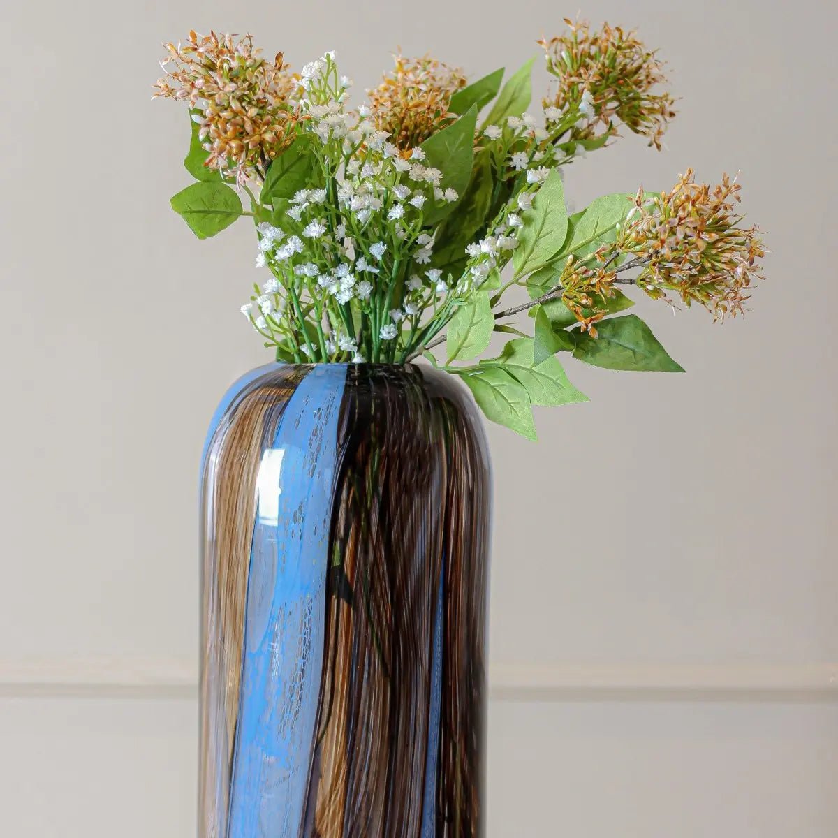 Decor Objects The Lagoon Swirl Flower Vase - Daamaira Home and Living Ltd